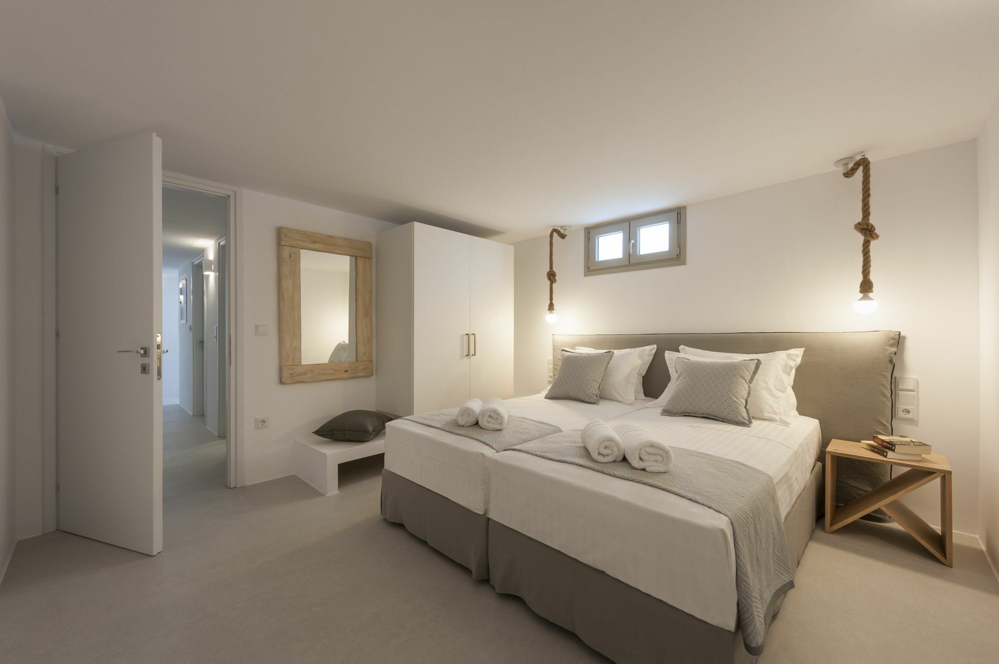 Niriides Luxury Villas Aliki  Exterior photo